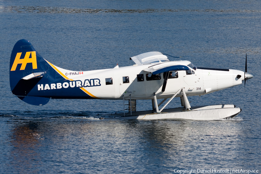 Harbour Air De Havilland Canada DHC-3T Vazar Turbine Otter (C-FHAJ) | Photo 414172