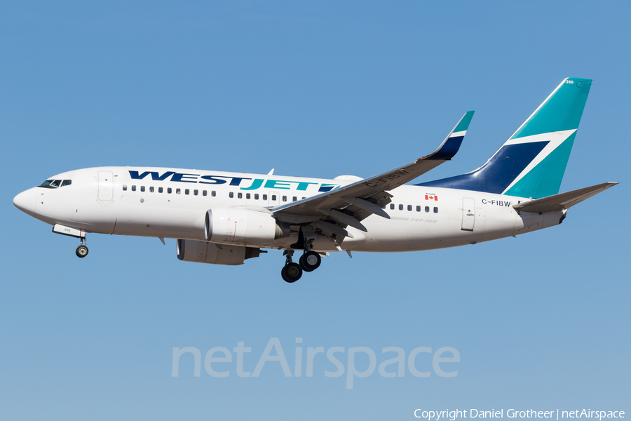 WestJet Boeing 737-7CT (C-FIBW) | Photo 238982