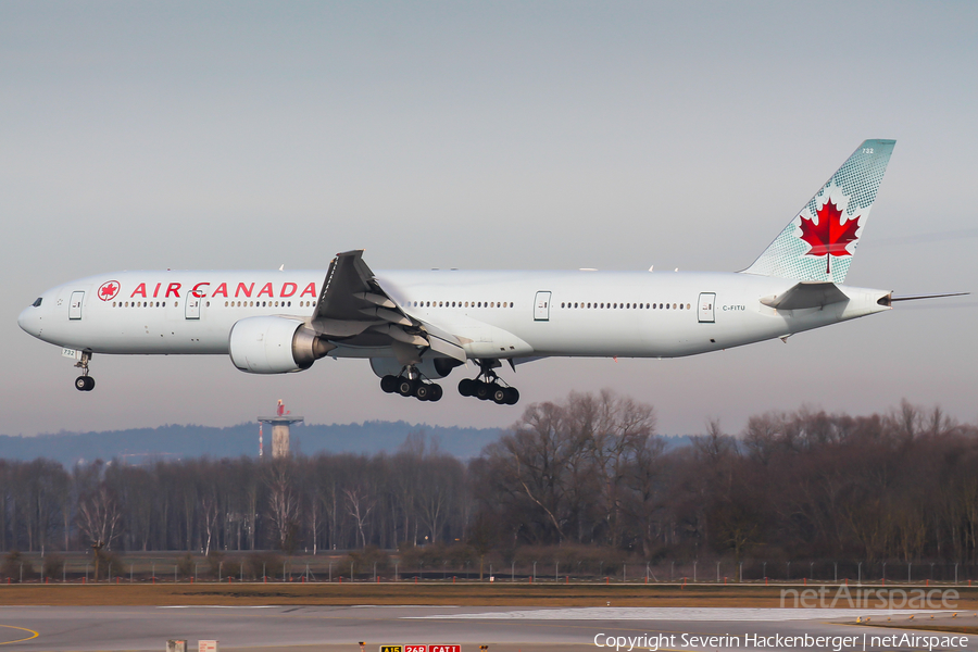 Air Canada Boeing 777-333(ER) (C-FITU) | Photo 203639