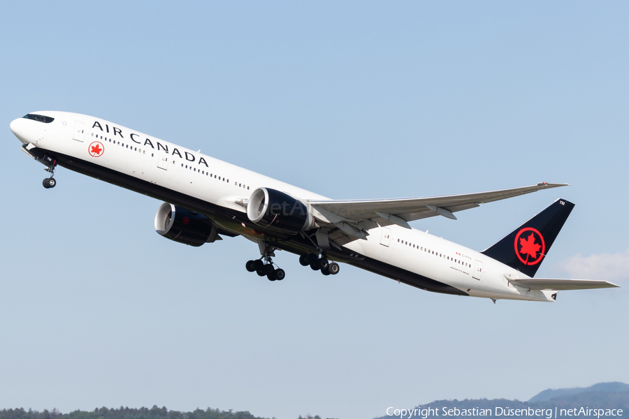 Air Canada Boeing 777-333(ER) (C-FITU) | Photo 355554