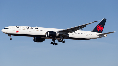 Air Canada Boeing 777-333(ER) (C-FITW) at  Frankfurt am Main, Germany