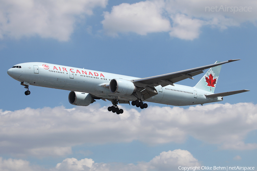 Air Canada Boeing 777-333(ER) (C-FITW) | Photo 58211