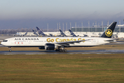 Air Canada Boeing 777-333(ER) (C-FITW) at  Munich, Germany
