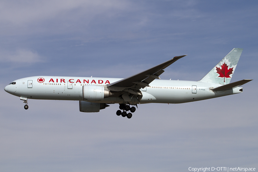 Air Canada Boeing 777-233(LR) (C-FIUA) | Photo 469050