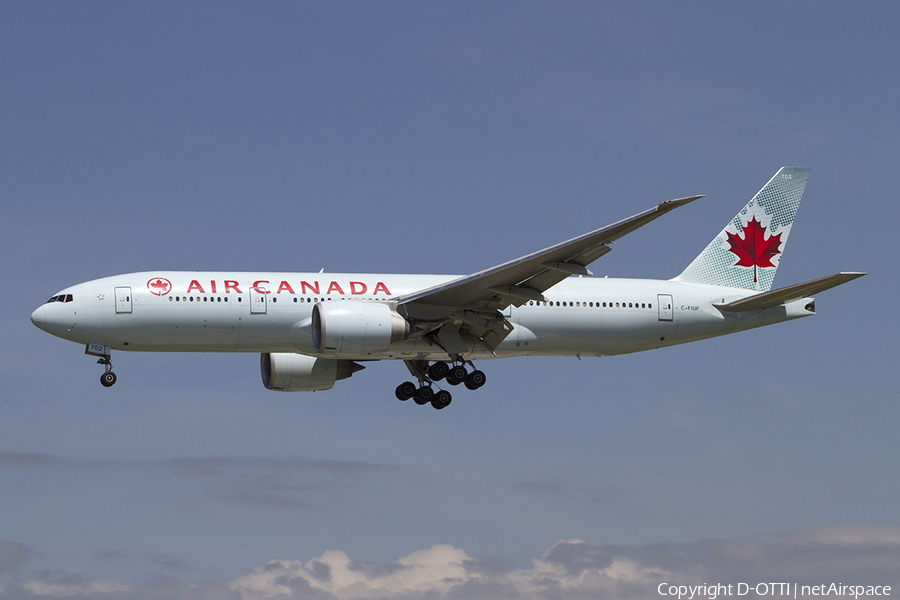 Air Canada Boeing 777-233(LR) (C-FIUF) | Photo 290416