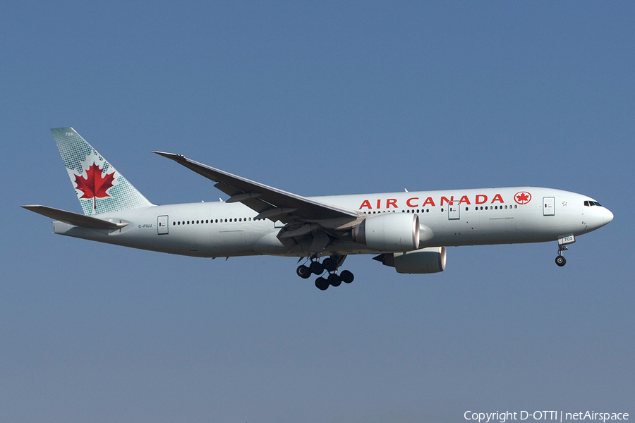 Air Canada Boeing 777-233(LR) (C-FIUJ) | Photo 272710
