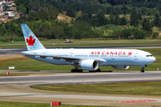 Air Canada Boeing 777-233(LR) (C-FIUJ) at  Sao Paulo - Guarulhos - Andre Franco Montoro (Cumbica), Brazil