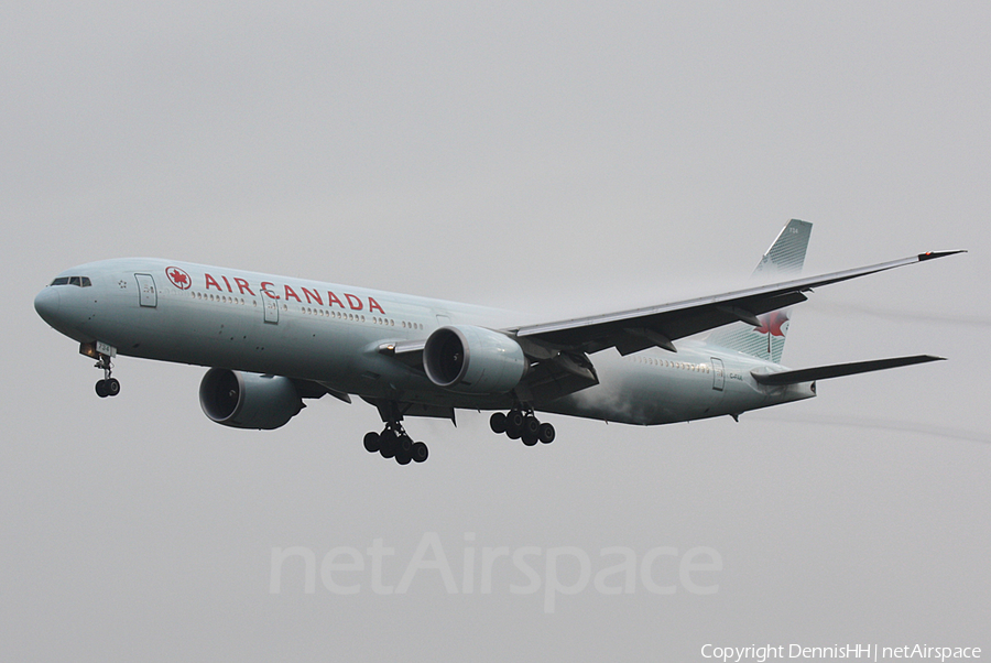 Air Canada Boeing 777-333(ER) (C-FIUL) | Photo 397613
