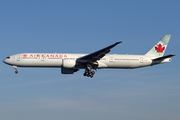 Air Canada Boeing 777-333(ER) (C-FIUL) at  London - Heathrow, United Kingdom