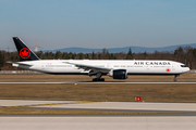 Air Canada Boeing 777-333(ER) (C-FIUR) at  Frankfurt am Main, Germany