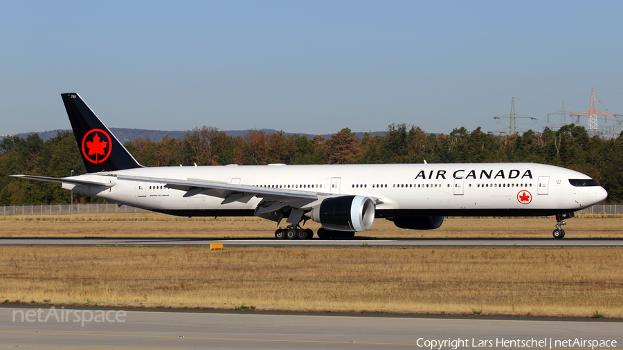 Air Canada Boeing 777-333(ER) (C-FIUR) | Photo 268918