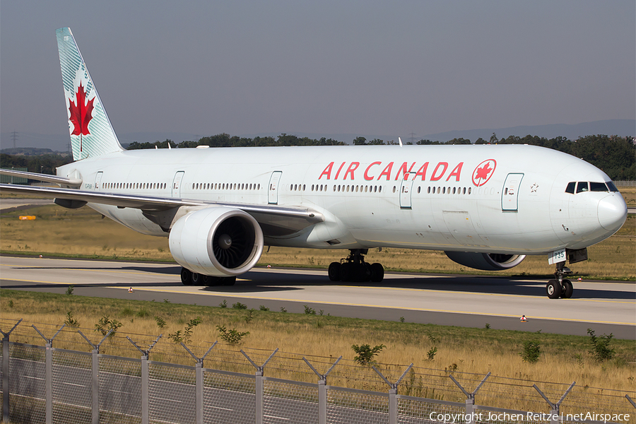 Air Canada Boeing 777-333(ER) (C-FIUR) | Photo 84981