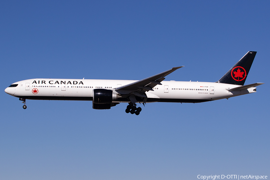 Air Canada Boeing 777-333(ER) (C-FIUR) | Photo 550493