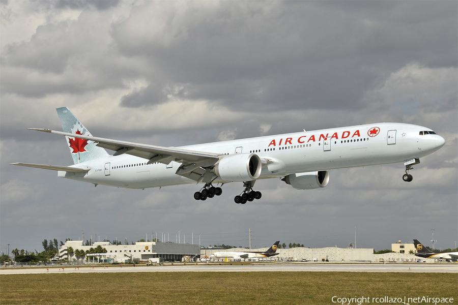 Air Canada Boeing 777-333(ER) (C-FIUR) | Photo 13557