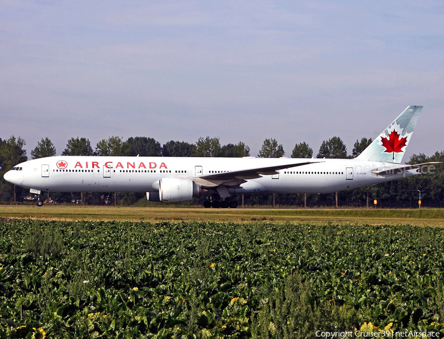 Air Canada Boeing 777-333(ER) (C-FIUW) | Photo 376542