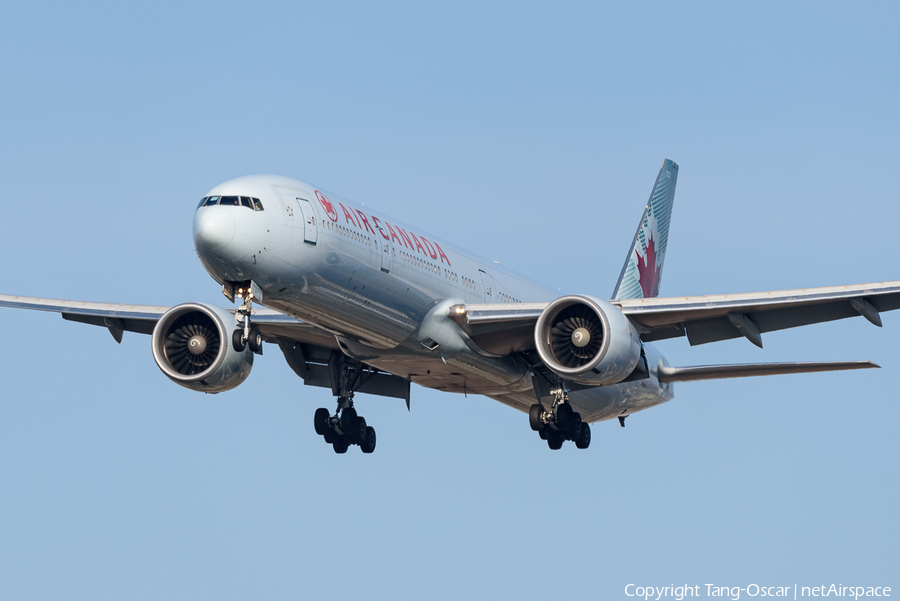 Air Canada Boeing 777-333(ER) (C-FIUW) | Photo 469784