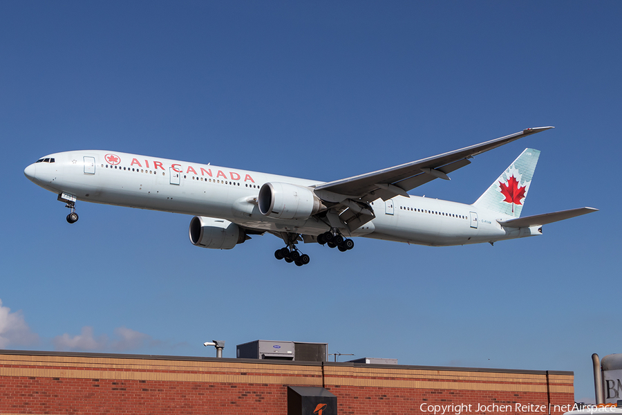 Air Canada Boeing 777-333(ER) (C-FIVM) | Photo 266426