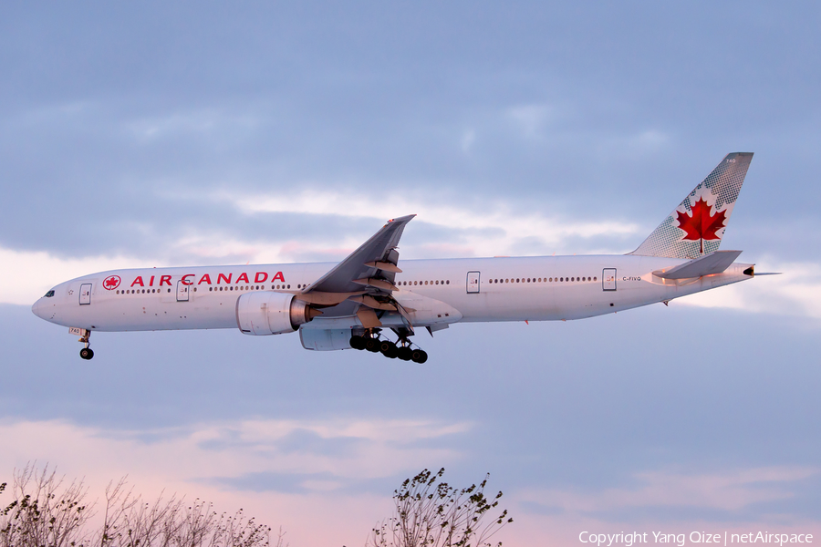 Air Canada Boeing 777-333(ER) (C-FIVQ) | Photo 188001