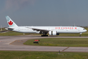 Air Canada Boeing 777-333(ER) (C-FIVQ) at  Calgary - International, Canada