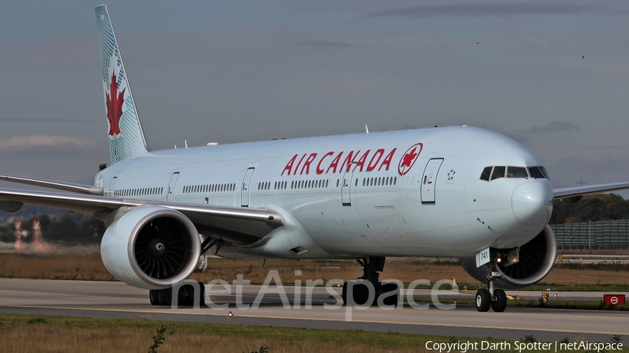 Air Canada Boeing 777-333(ER) (C-FIVR) | Photo 222941