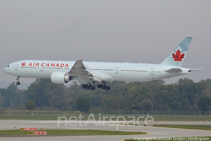 Air Canada Boeing 777-333(ER) (C-FIVW) | Photo 112047