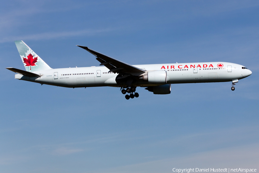 Air Canada Boeing 777-333(ER) (C-FIVX) | Photo 483191