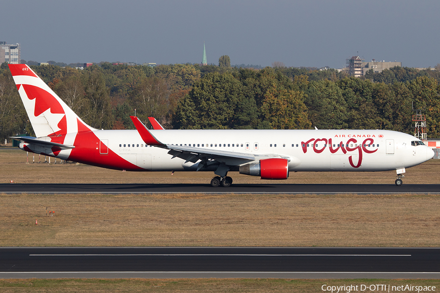 Air Canada Rouge Boeing 767-33A(ER) (C-FIYA) | Photo 269955