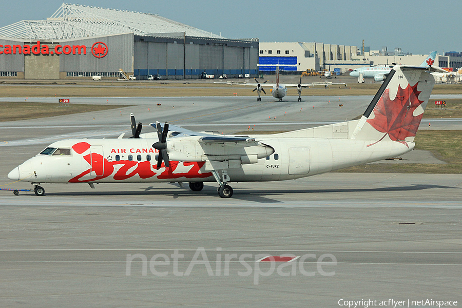 Air Canada Jazz de Havilland Canada DHC-8-311 (C-FJXZ) | Photo 154695