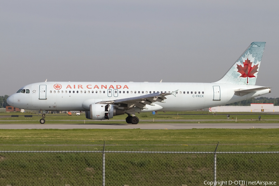Air Canada Airbus A320-211 (C-FKCK) | Photo 441205