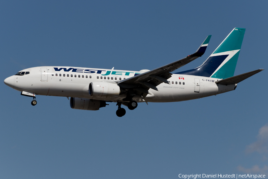 WestJet Boeing 737-7CT (C-FKIW) | Photo 446741