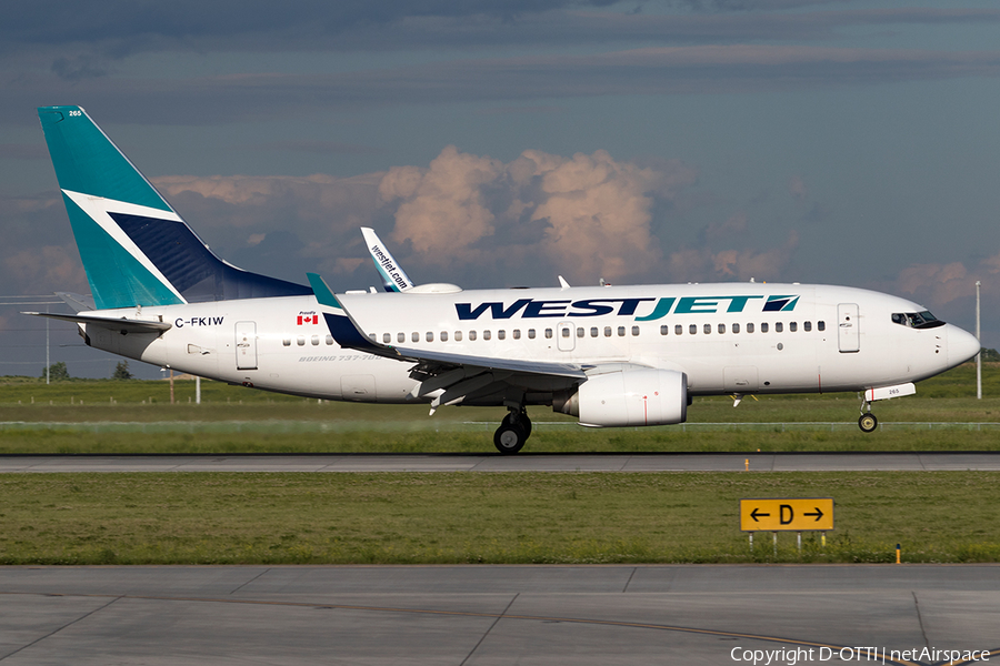 WestJet Boeing 737-7CT (C-FKIW) | Photo 174139