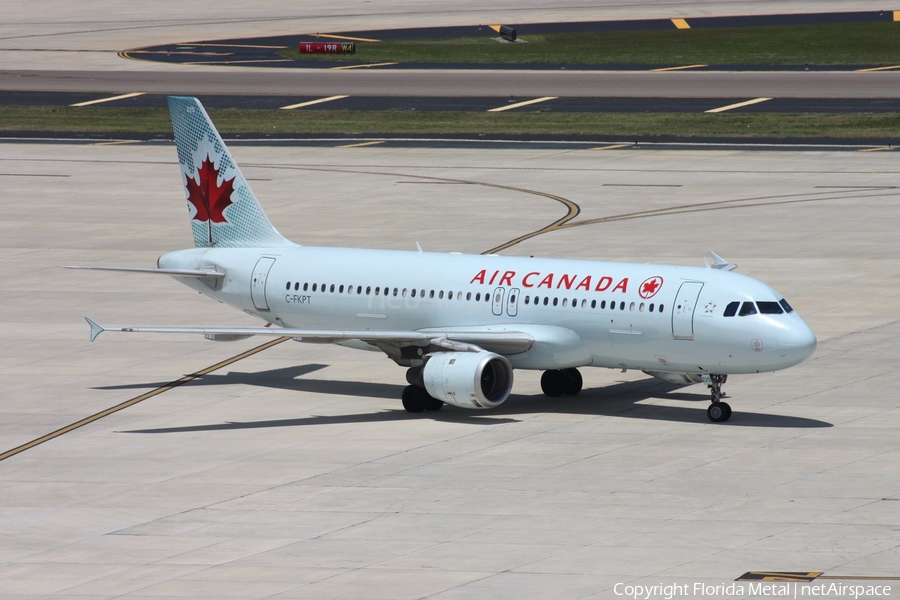 Air Canada Airbus A320-211 (C-FKPT) | Photo 558548