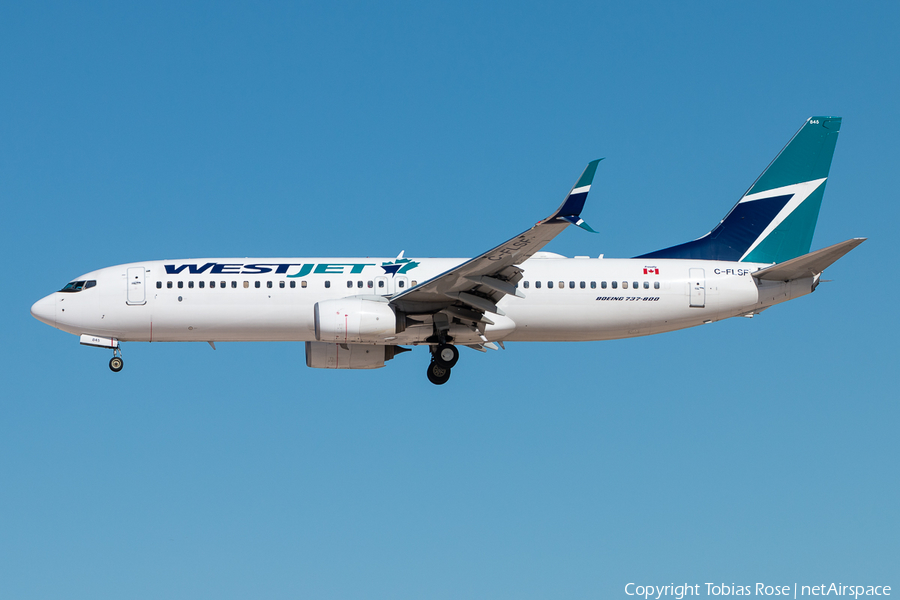 WestJet Boeing 737-8CT (C-FLSF) | Photo 276507