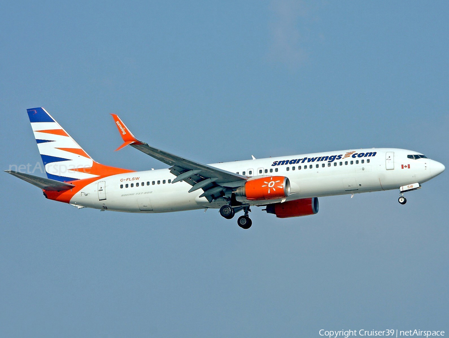 SmartWings Boeing 737-8HX (C-FLSW) | Photo 365956