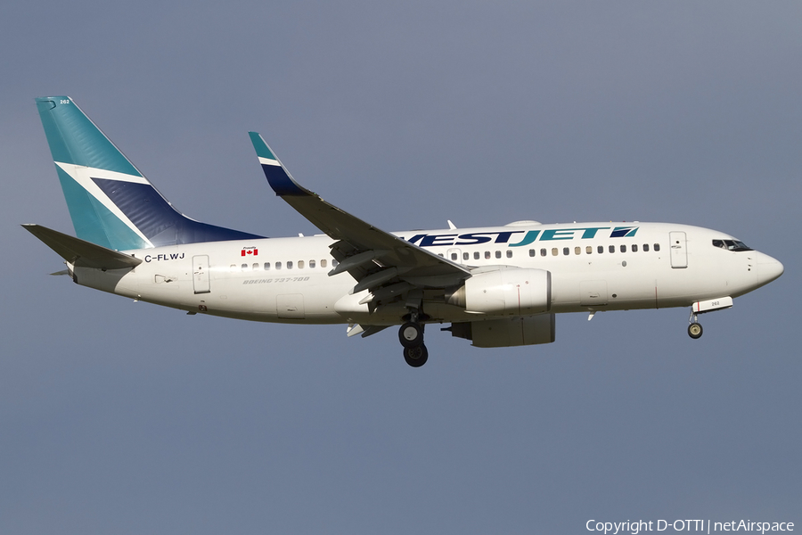 WestJet Boeing 737-7CT (C-FLWJ) | Photo 444261