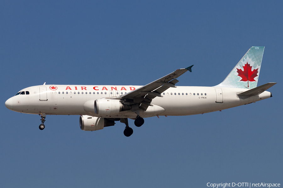 Air Canada Airbus A320-211 (C-FMJK) | Photo 181699