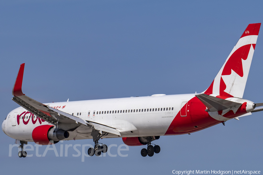 Air Canada Rouge Boeing 767-316(ER) (C-FMLV) | Photo 396848