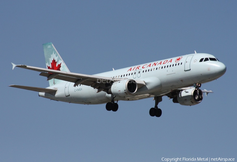 Air Canada Airbus A320-211 (C-FMSX) | Photo 297875