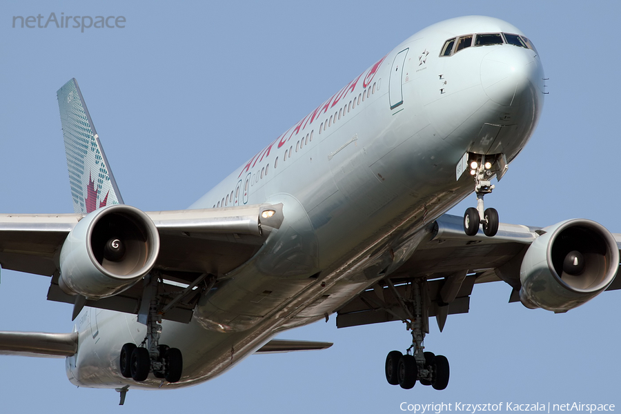 Air Canada Boeing 767-333(ER) (C-FMWP) | Photo 33507