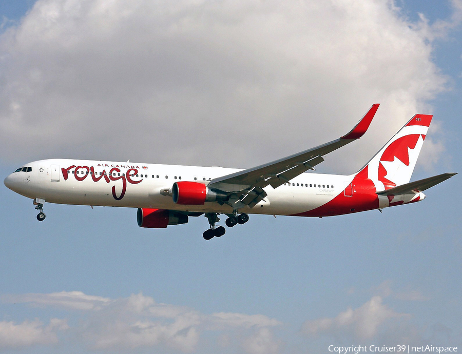 Air Canada Rouge Boeing 767-333(ER) (C-FMWP) | Photo 72509
