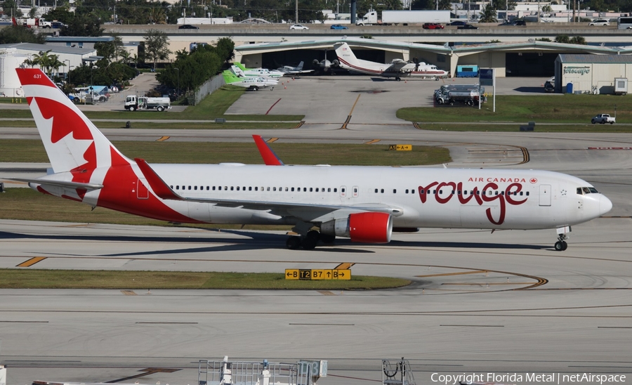 Air Canada Rouge Boeing 767-333(ER) (C-FMWP) | Photo 309410