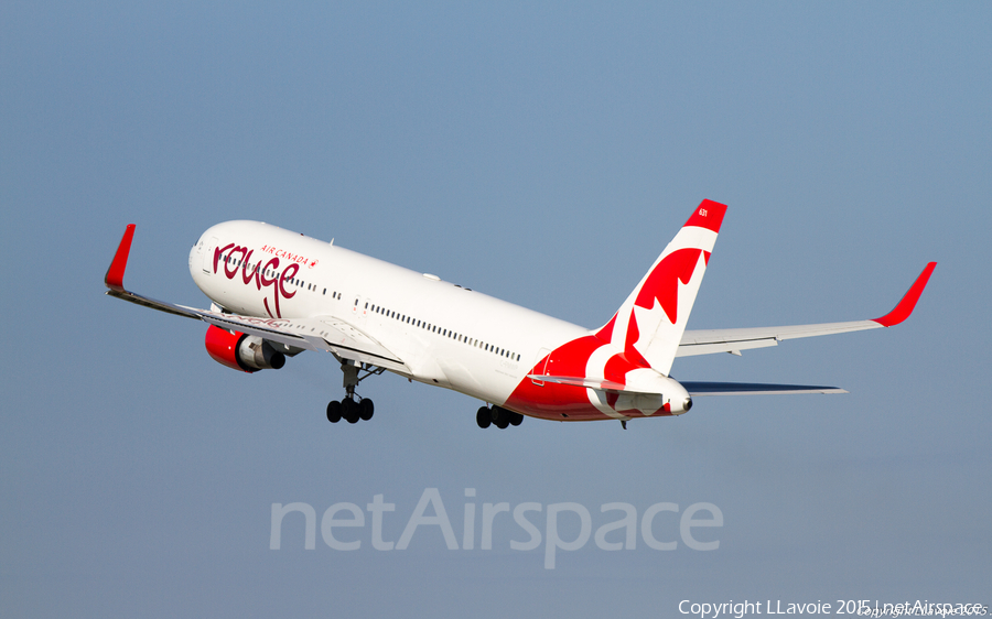 Air Canada Rouge Boeing 767-333(ER) (C-FMWP) | Photo 84171