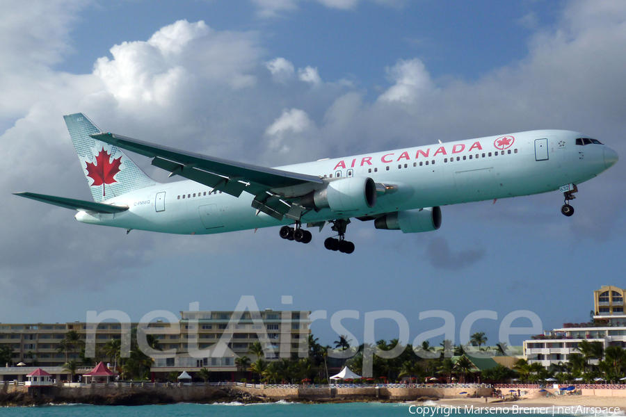 Air Canada Boeing 767-333(ER) (C-FMWQ) | Photo 11076