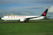 Air Canada Boeing 767-333(ER) (C-FMWU) at  Paris - Charles de Gaulle (Roissy), France