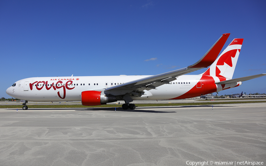Air Canada Rouge Boeing 767-333(ER) (C-FMWU) | Photo 148364