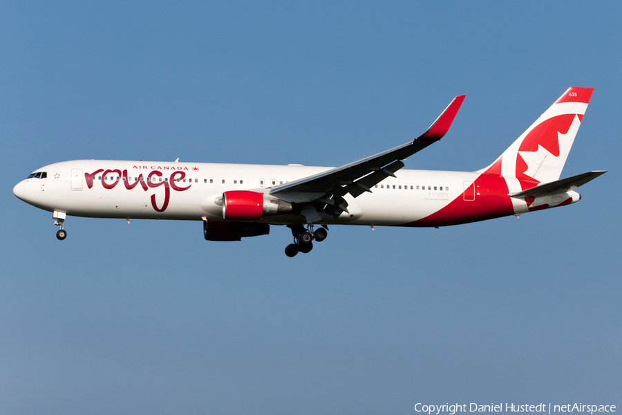 Air Canada Rouge Boeing 767-333(ER) (C-FMWY) | Photo 502199