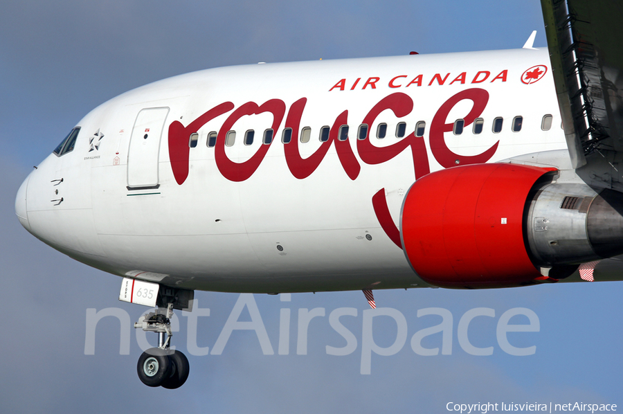 Air Canada Rouge Boeing 767-333(ER) (C-FMWY) | Photo 239345