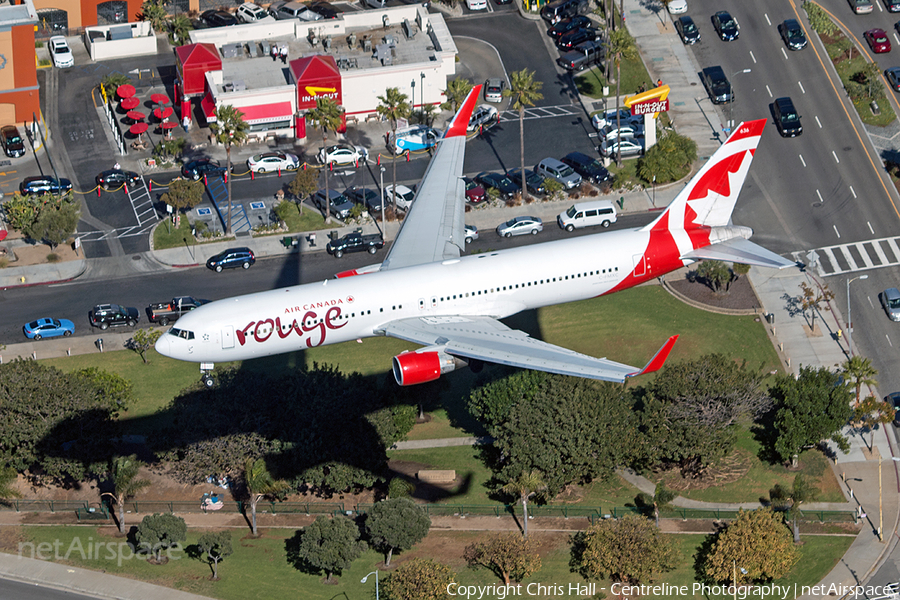 Air Canada Rouge Boeing 767-333(ER) (C-FMXC) | Photo 91862