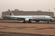 Air Canada Boeing 777-333(ER) (C-FNNU) at  Paris - Charles de Gaulle (Roissy), France