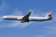 Air Canada Boeing 777-333(ER) (C-FNNU) at  London - Heathrow, United Kingdom